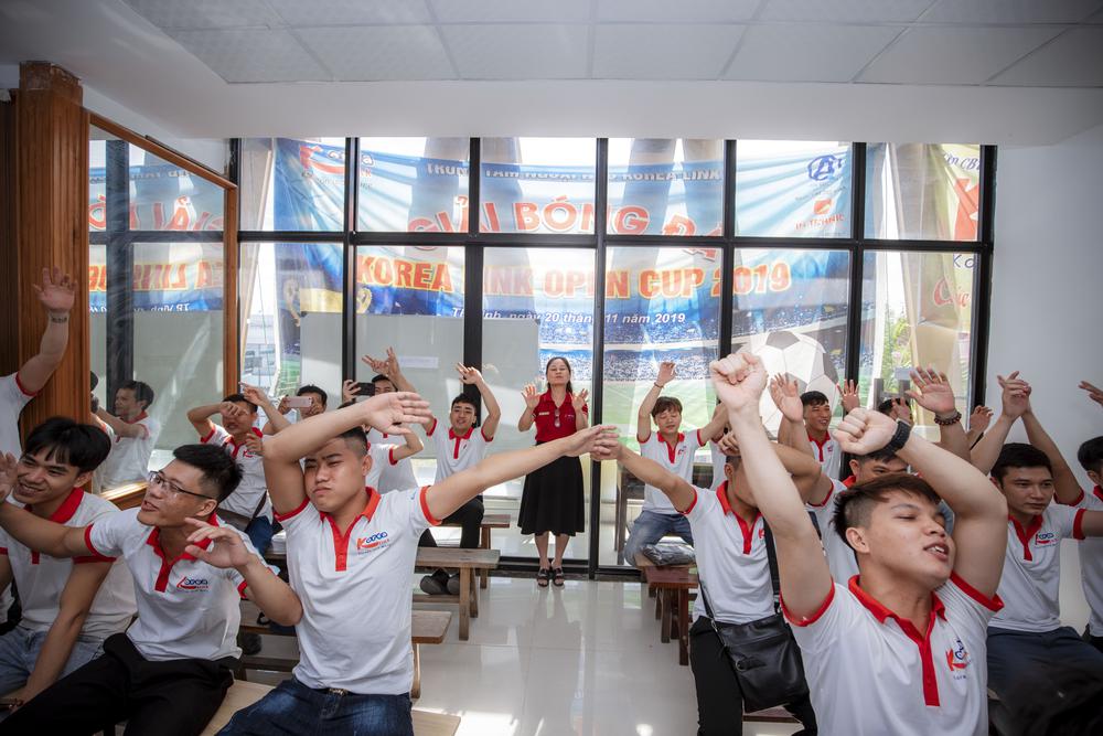 Tràn đầy khí thế vòngThi thử EPS tại KOREA LINK | Trao thưởng và tặng quà học viên