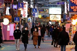 Hàn Quốc vừa giãn cách xã hội vừa duy trì nhịp sống thường ngày - Phòng dịch COVID-19