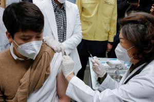Thêm người tử vong sau khi tiêm vắc-xin COVID-19 ở Hàn Quốc