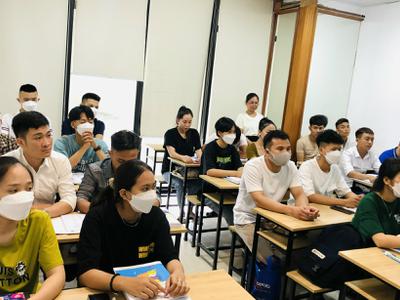 Tưng bừng khai giảng lớp học tiếng Hàn tháng 6/2022