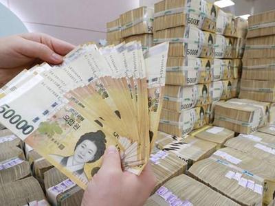 Hàn Quốc sắp phát tiền mặt cho người dân