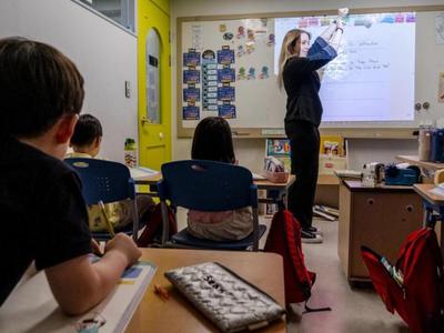 Đốt cháy tuổi thơ trong lò luyện thi Hàn Quốc